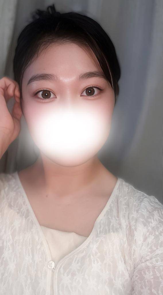 Momoha's selfie