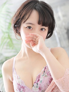 綾野ゆい